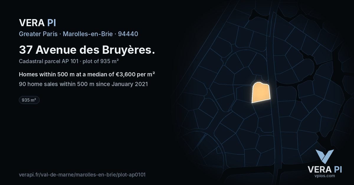 37 Avenue des Bruyères, Marolles-en-Brie at night – the plot lit, the parcels around coloured by the prices near them