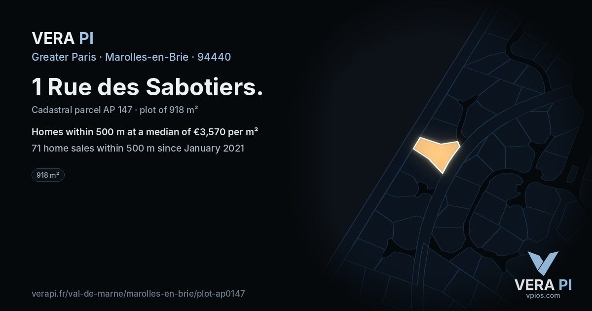 1 Rue des Sabotiers, Marolles-en-Brie at night – the plot lit, the parcels around coloured by the prices near them