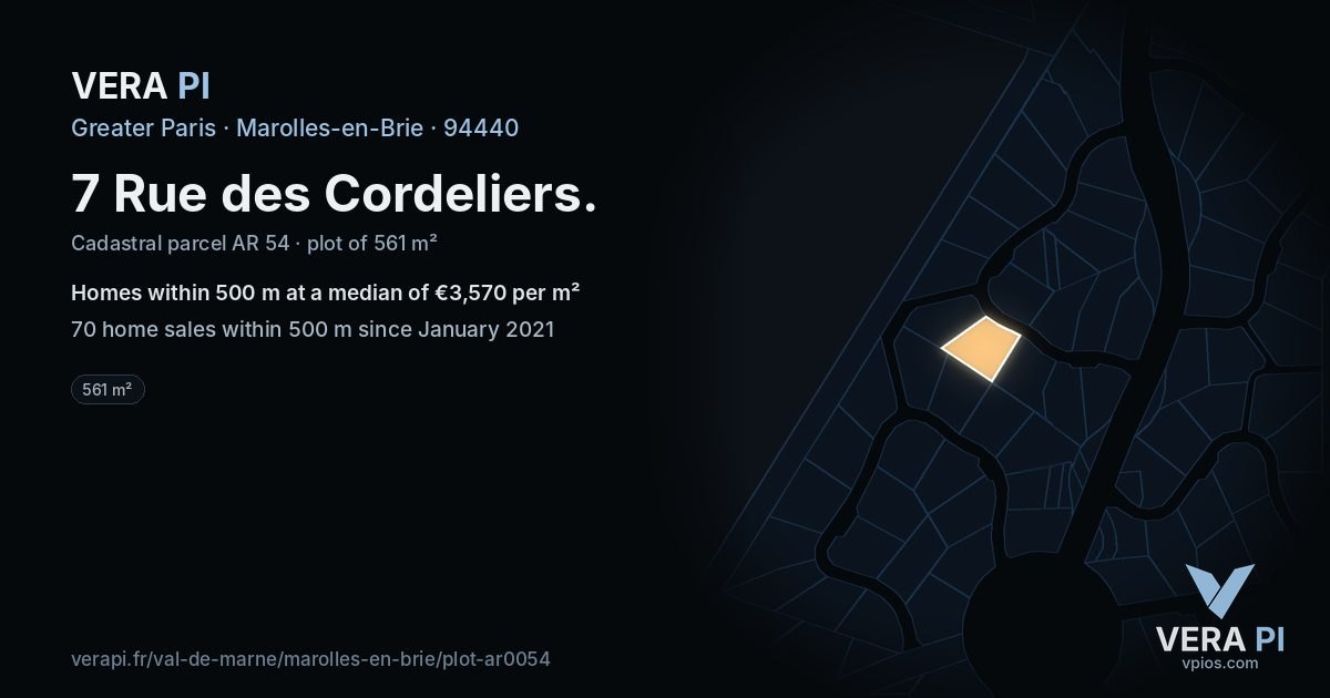 7 Rue des Cordeliers, Marolles-en-Brie at night – the plot lit, the parcels around coloured by the prices near them