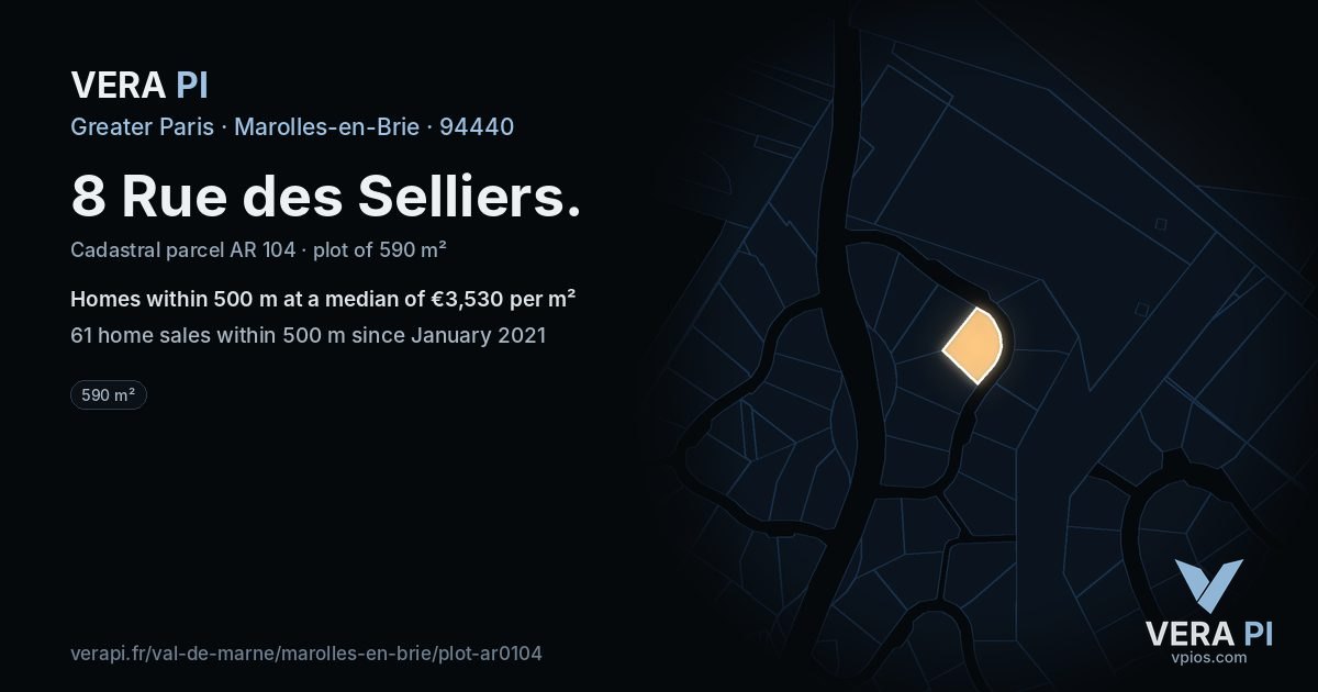 8 Rue des Selliers, Marolles-en-Brie at night – the plot lit, the parcels around coloured by the prices near them