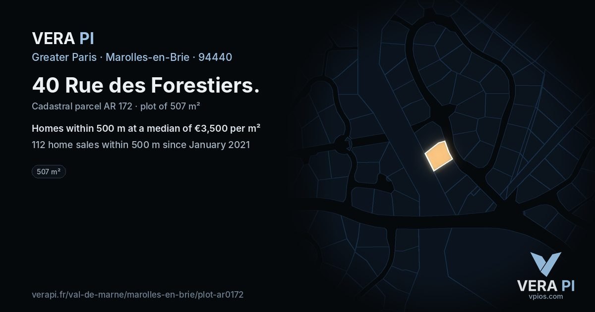 40 Rue des Forestiers, Marolles-en-Brie at night – the plot lit, the parcels around coloured by the prices near them