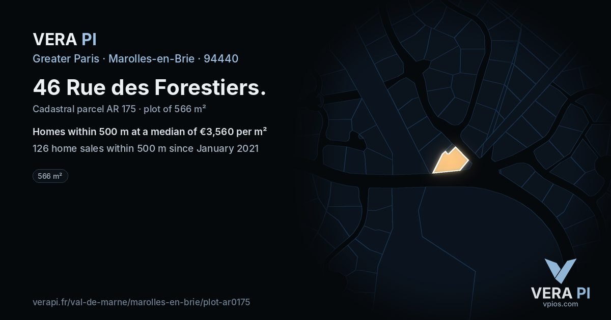 46 Rue des Forestiers, Marolles-en-Brie at night – the plot lit, the parcels around coloured by the prices near them
