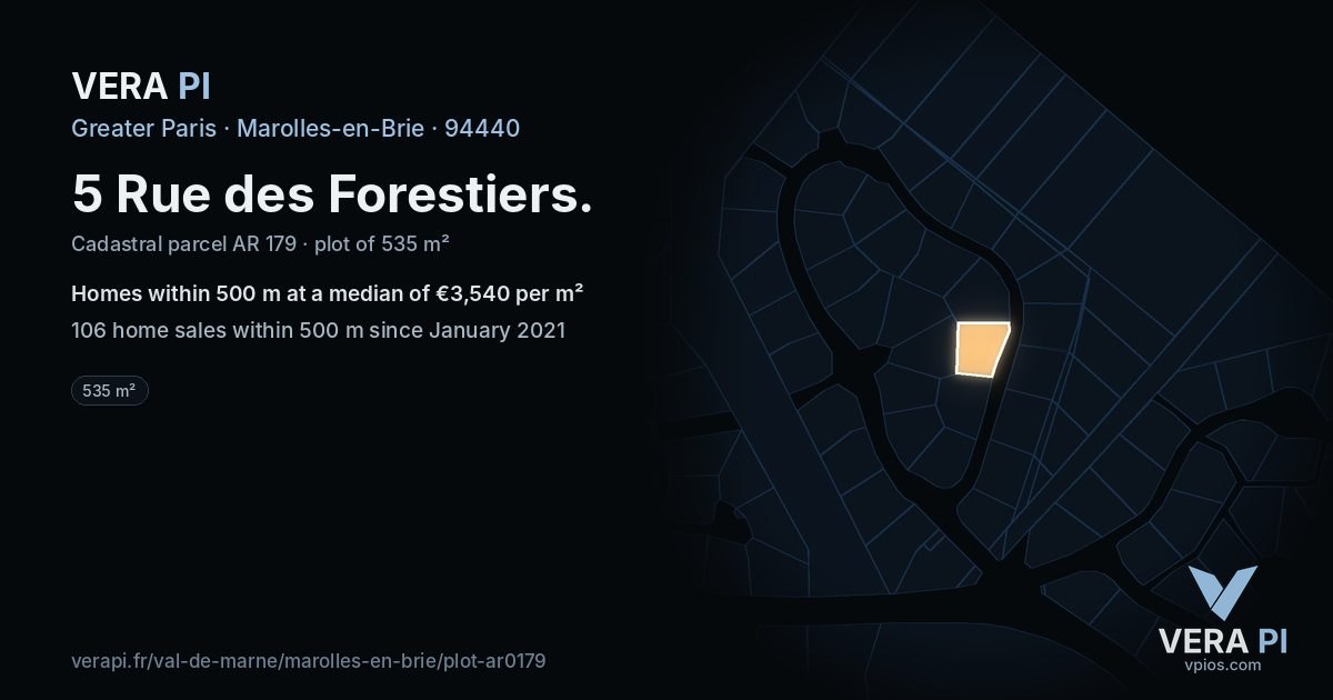 5 Rue des Forestiers, Marolles-en-Brie at night – the plot lit, the parcels around coloured by the prices near them