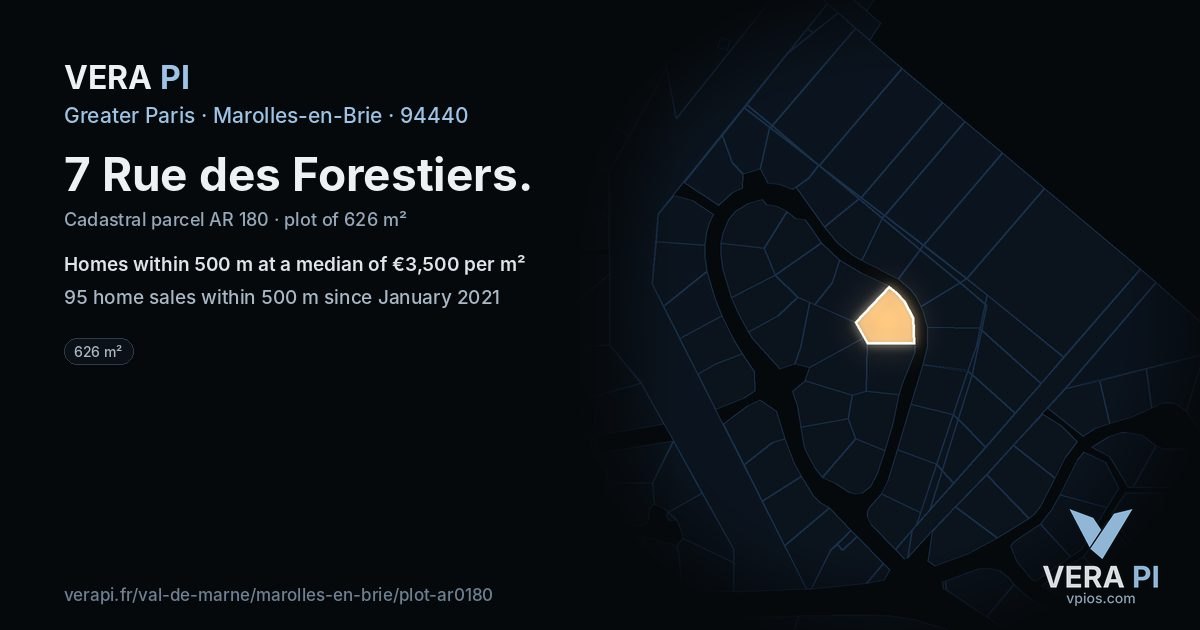 7 Rue des Forestiers, Marolles-en-Brie at night – the plot lit, the parcels around coloured by the prices near them