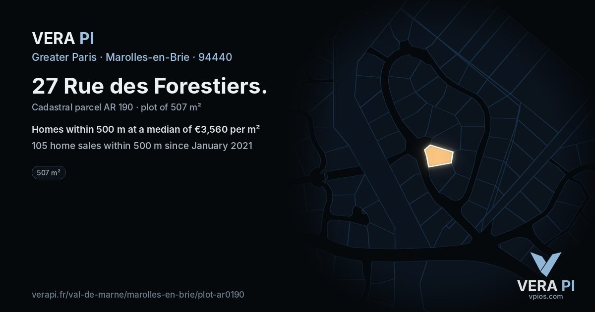 27 Rue des Forestiers, Marolles-en-Brie at night – the plot lit, the parcels around coloured by the prices near them
