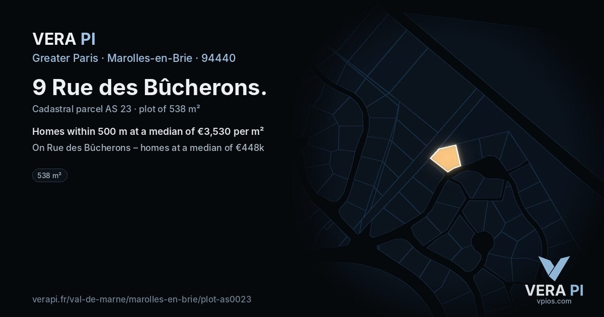9 Rue des Bûcherons, Marolles-en-Brie at night – the plot lit, the parcels around coloured by the prices near them