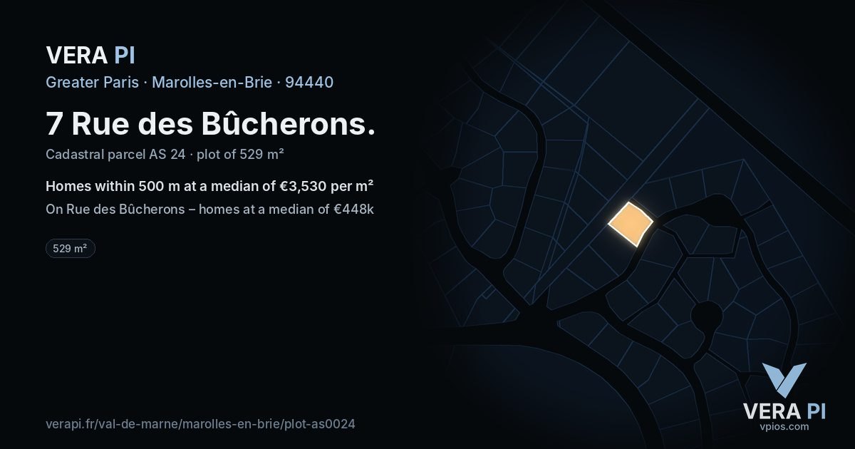 7 Rue des Bûcherons, Marolles-en-Brie at night – the plot lit, the parcels around coloured by the prices near them