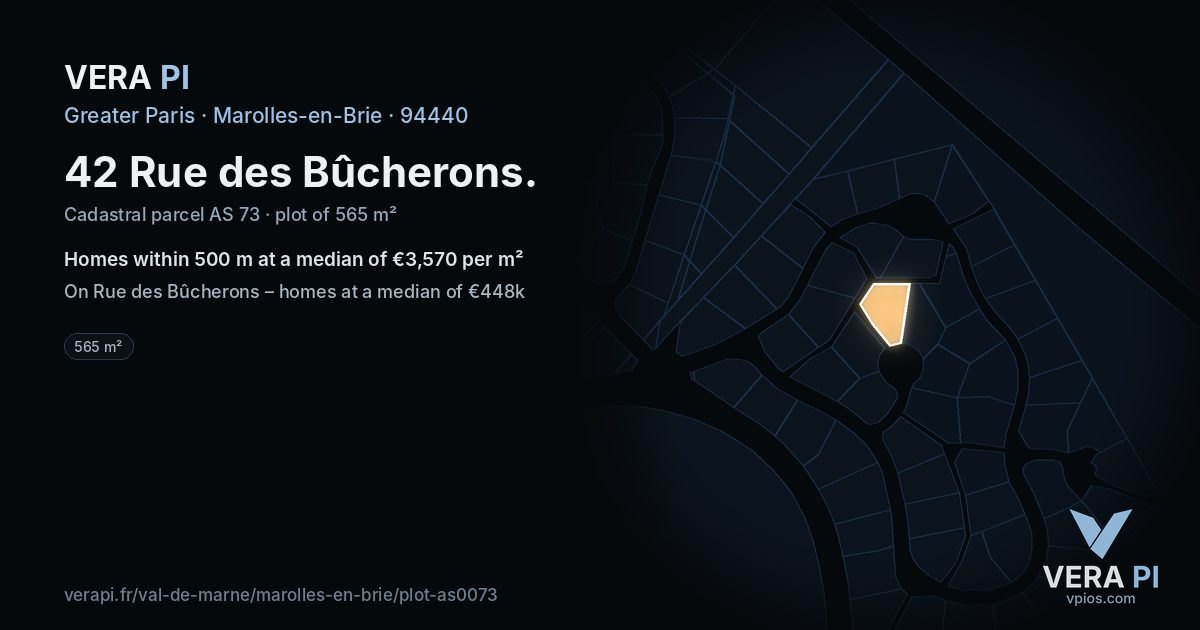 42 Rue des Bûcherons, Marolles-en-Brie at night – the plot lit, the parcels around coloured by the prices near them