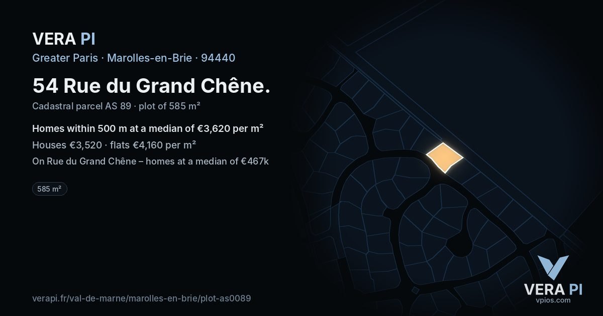 54 Rue du Grand Chêne, Marolles-en-Brie at night – the plot lit, the parcels around coloured by the prices near them