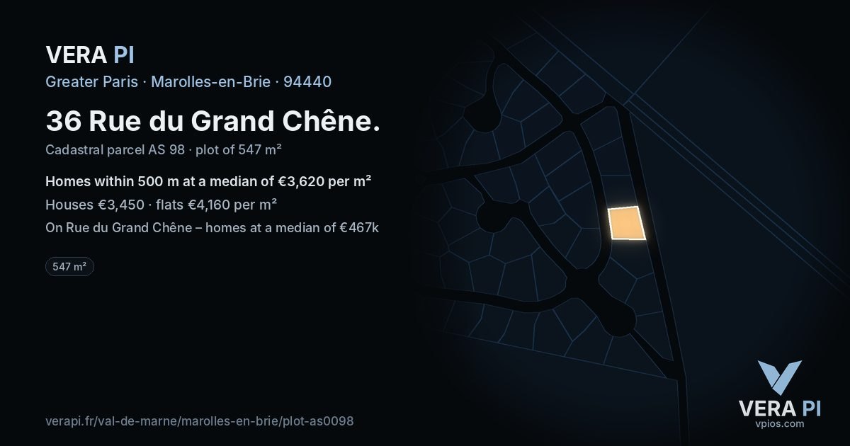 36 Rue du Grand Chêne, Marolles-en-Brie at night – the plot lit, the parcels around coloured by the prices near them