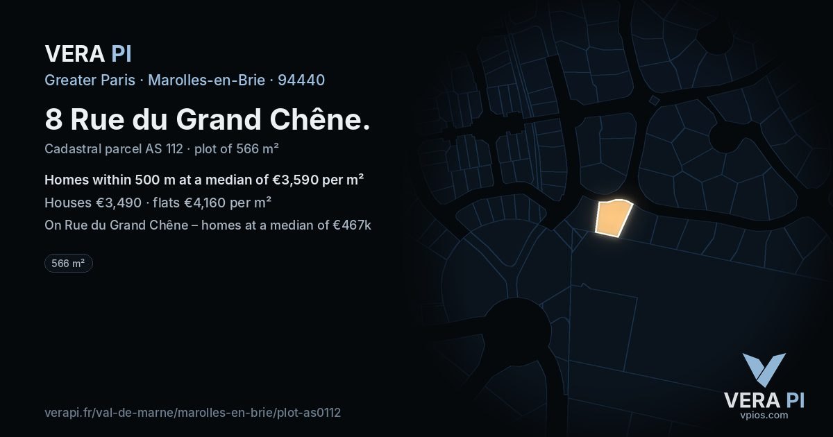 8 Rue du Grand Chêne, Marolles-en-Brie at night – the plot lit, the parcels around coloured by the prices near them