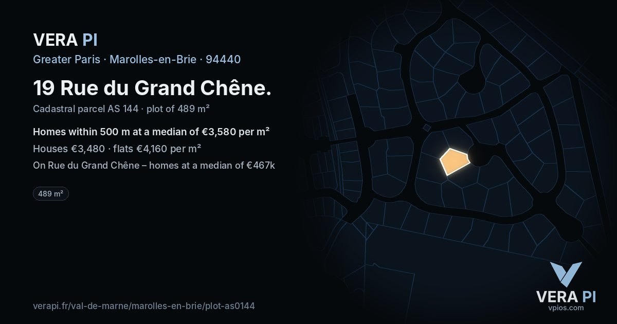 19 Rue du Grand Chêne, Marolles-en-Brie at night – the plot lit, the parcels around coloured by the prices near them