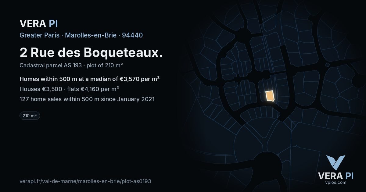 2 Rue des Boqueteaux, Marolles-en-Brie at night – the plot lit, the parcels around coloured by the prices near them