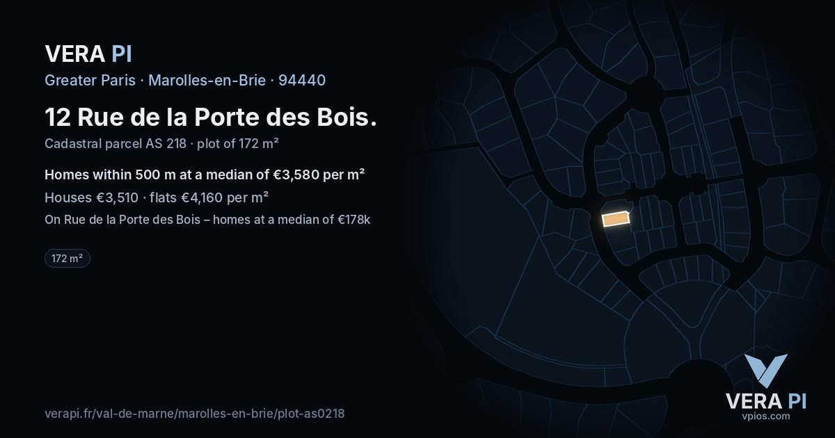 12 Rue de la Porte des Bois, Marolles-en-Brie at night – the plot lit, the parcels around coloured by the prices near them