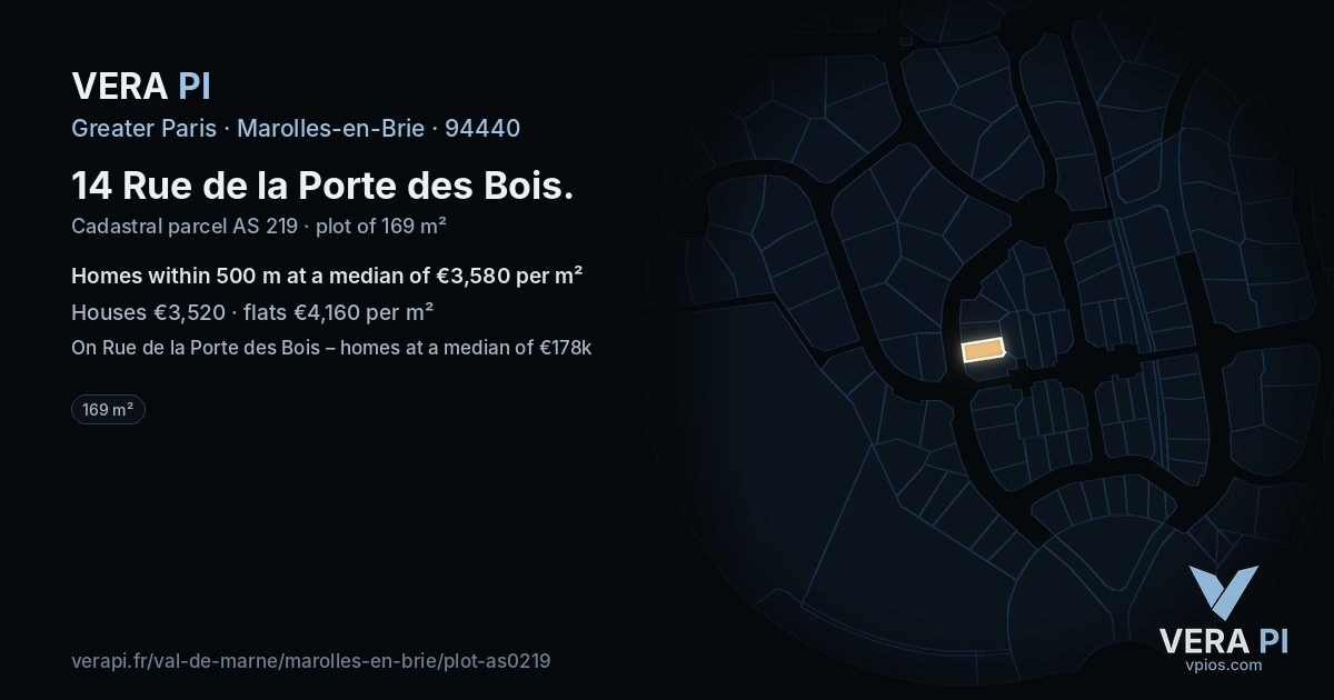 14 Rue de la Porte des Bois, Marolles-en-Brie at night – the plot lit, the parcels around coloured by the prices near them
