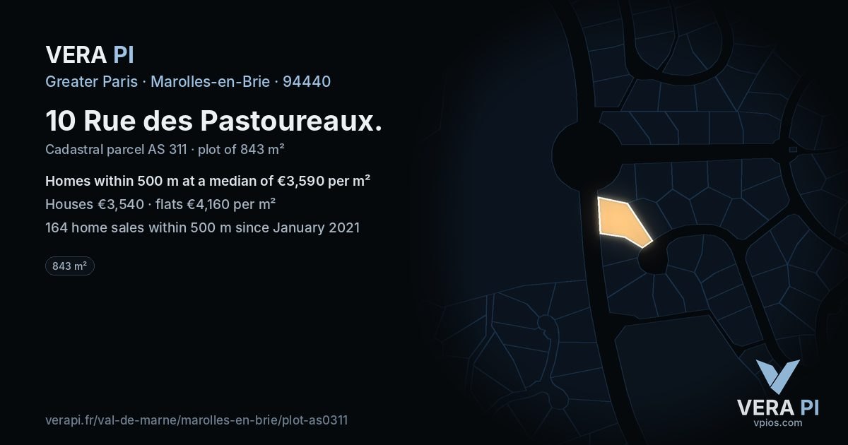 10 Rue des Pastoureaux, Marolles-en-Brie at night – the plot lit, the parcels around coloured by the prices near them