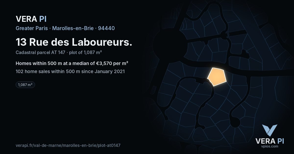 13 Rue des Laboureurs, Marolles-en-Brie at night – the plot lit, the parcels around coloured by the prices near them