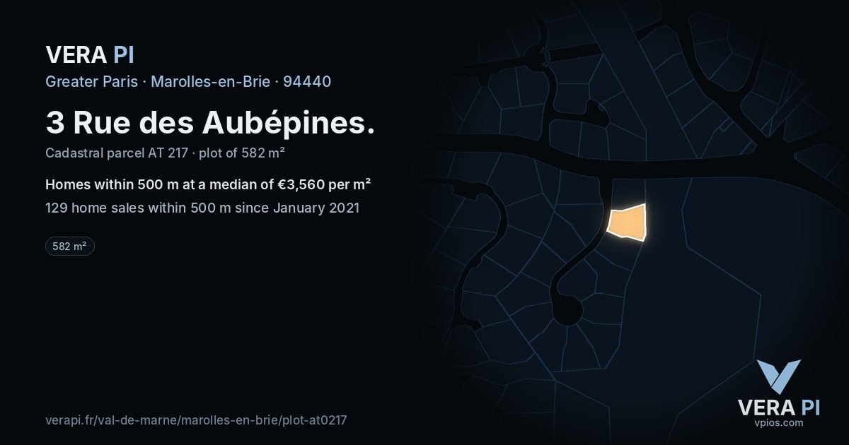 3 Rue des Aubépines, Marolles-en-Brie at night – the plot lit, the parcels around coloured by the prices near them