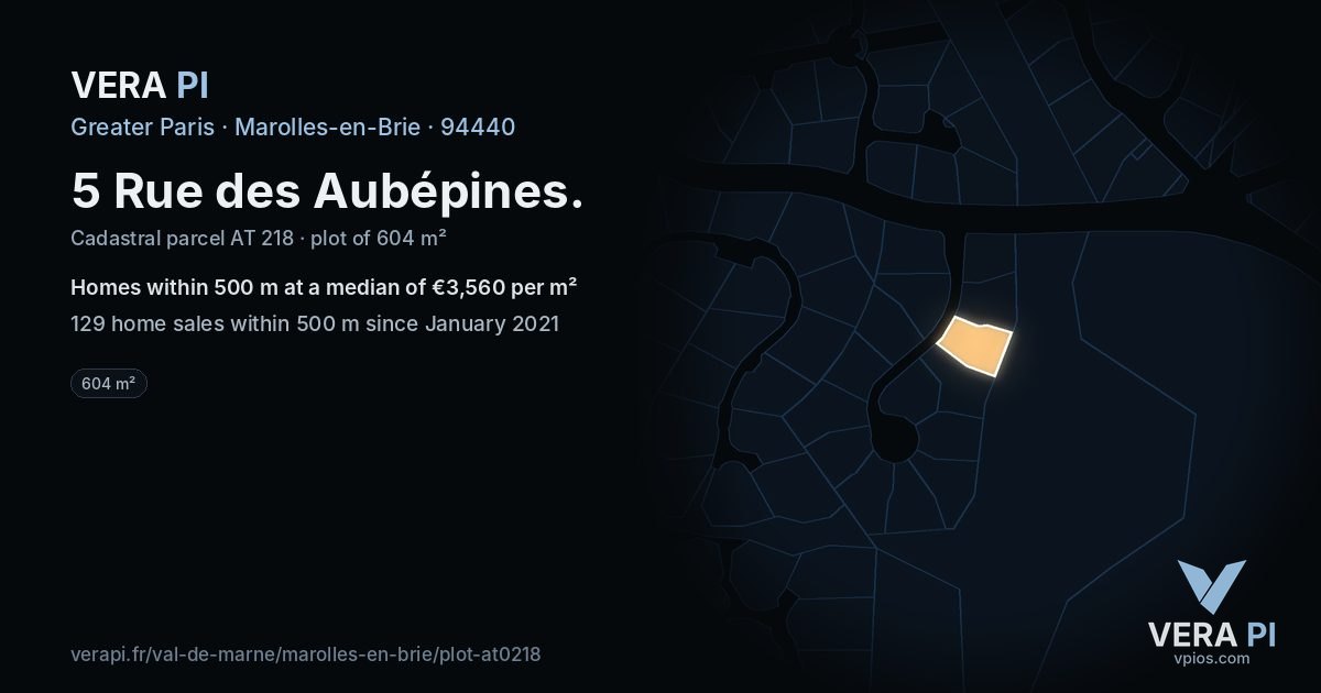 5 Rue des Aubépines, Marolles-en-Brie at night – the plot lit, the parcels around coloured by the prices near them