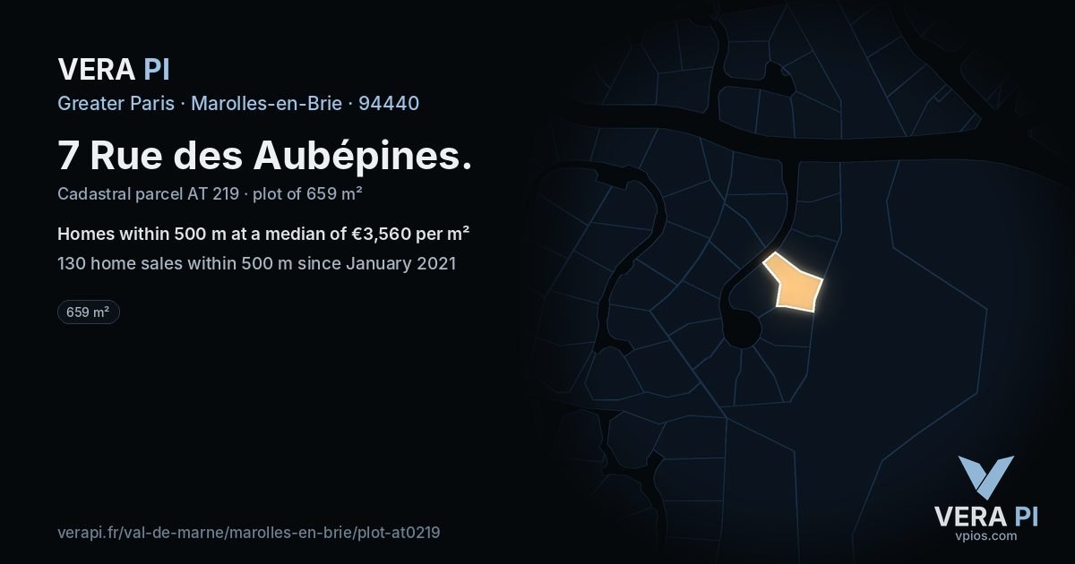 7 Rue des Aubépines, Marolles-en-Brie at night – the plot lit, the parcels around coloured by the prices near them