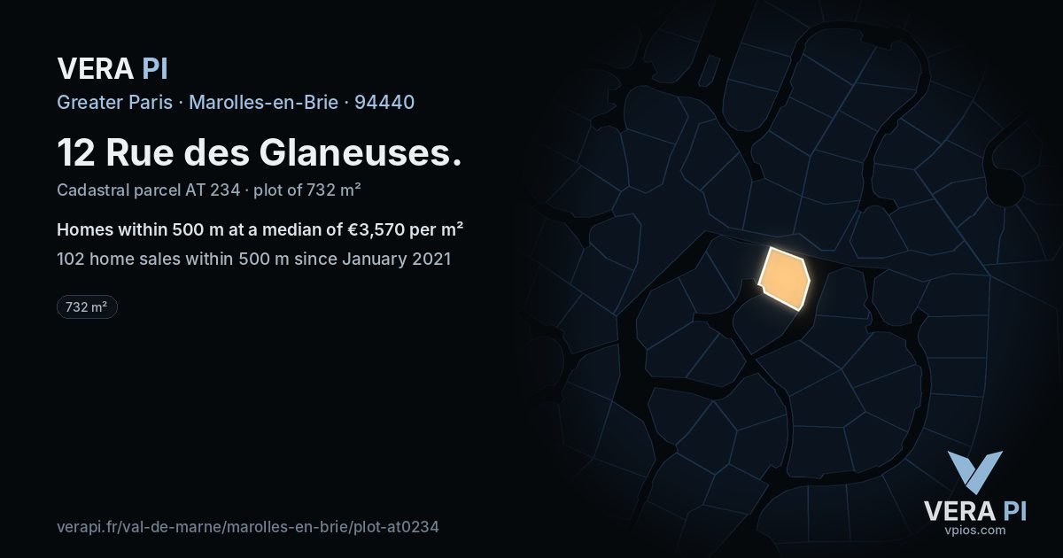 12 Rue des Glaneuses, Marolles-en-Brie at night – the plot lit, the parcels around coloured by the prices near them