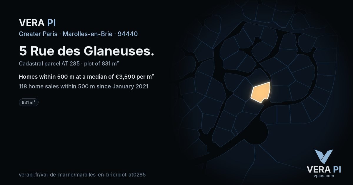 5 Rue des Glaneuses, Marolles-en-Brie at night – the plot lit, the parcels around coloured by the prices near them