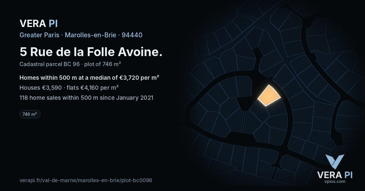 5 Rue de la Folle Avoine, Marolles-en-Brie at night – the plot lit, the parcels around coloured by the prices near them