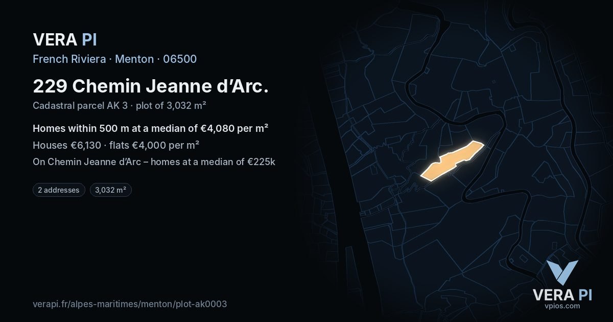229 Chemin Jeanne d’Arc, Menton at night – the plot lit, the parcels around coloured by the prices near them