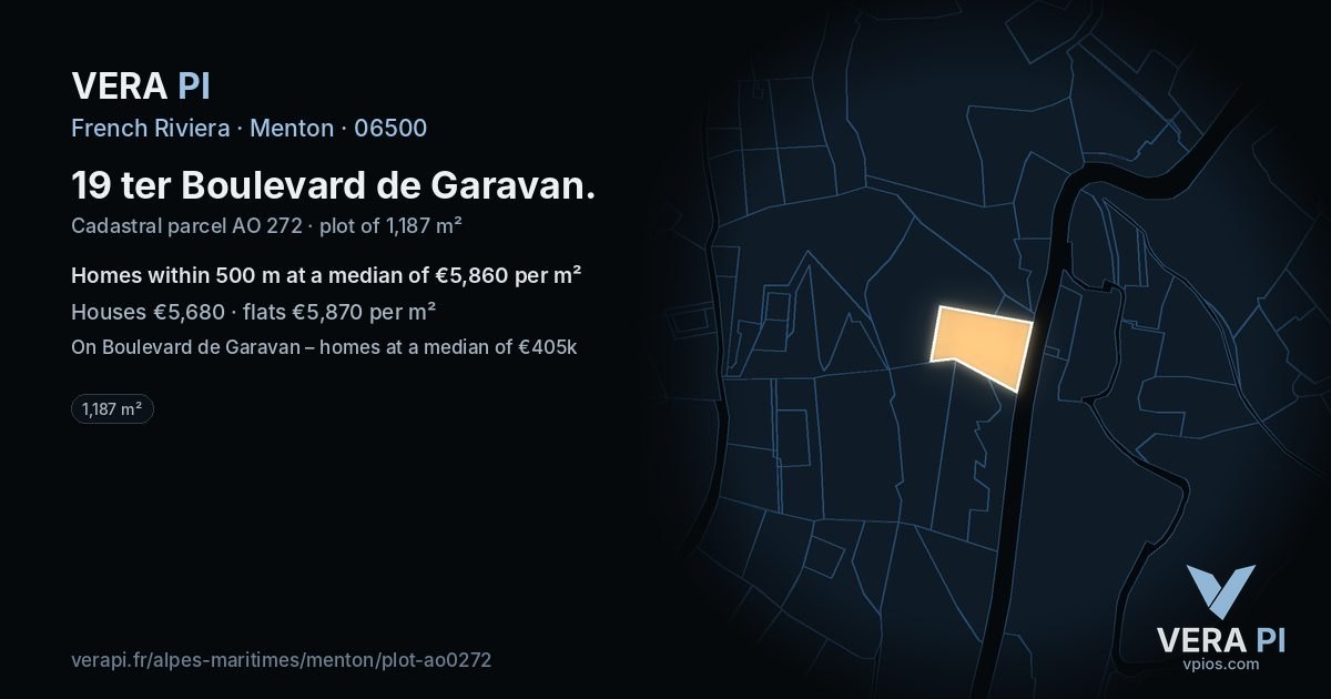 19 ter Boulevard de Garavan, Menton at night – the plot lit, the parcels around coloured by the prices near them