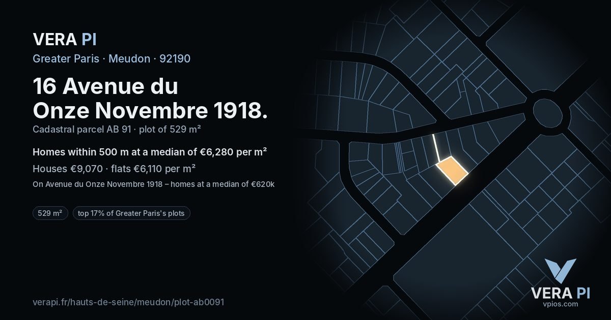 16 Avenue du Onze Novembre 1918, Meudon at night – the plot lit, the parcels around coloured by the prices near them