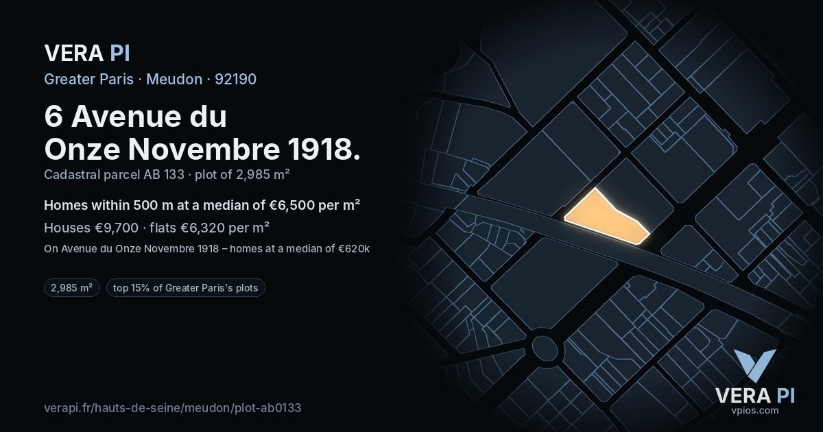 6 Avenue du Onze Novembre 1918, Meudon at night – the plot lit, the parcels around coloured by the prices near them