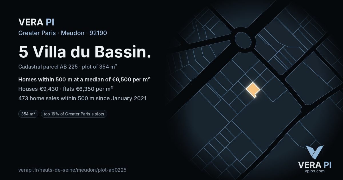 5 Villa du Bassin, Meudon at night – the plot lit, the parcels around coloured by the prices near them