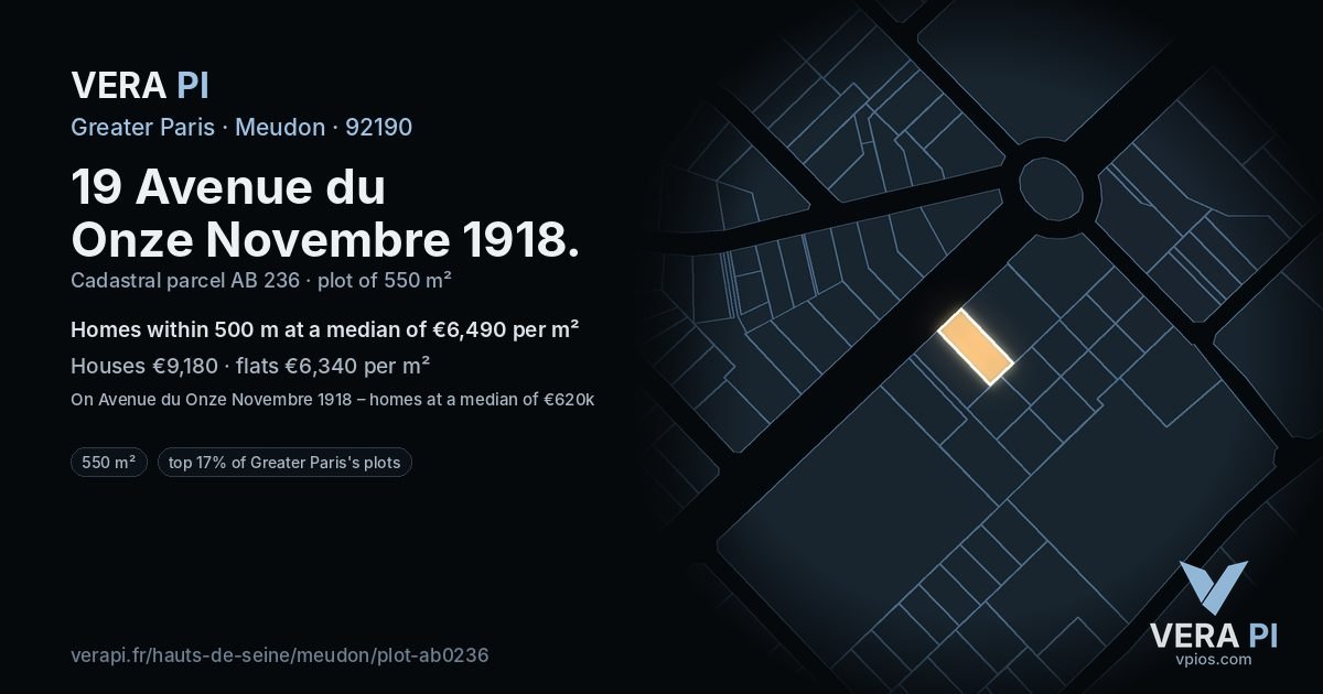 19 Avenue du Onze Novembre 1918, Meudon at night – the plot lit, the parcels around coloured by the prices near them