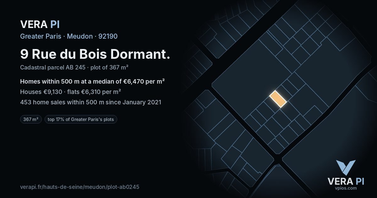 9 Rue du Bois Dormant, Meudon at night – the plot lit, the parcels around coloured by the prices near them