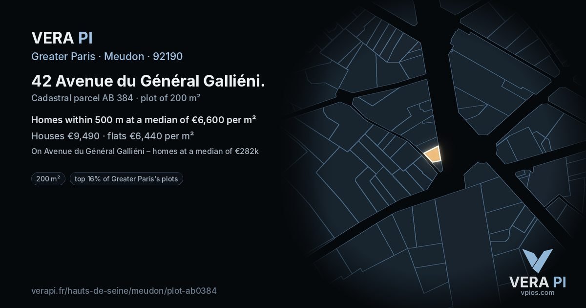 42 Avenue du Général Galliéni, Meudon at night – the plot lit, the parcels around coloured by the prices near them