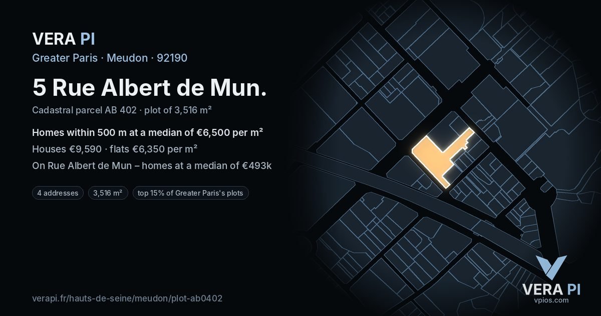 5 Rue Albert de Mun, Meudon at night – the plot lit, the parcels around coloured by the prices near them
