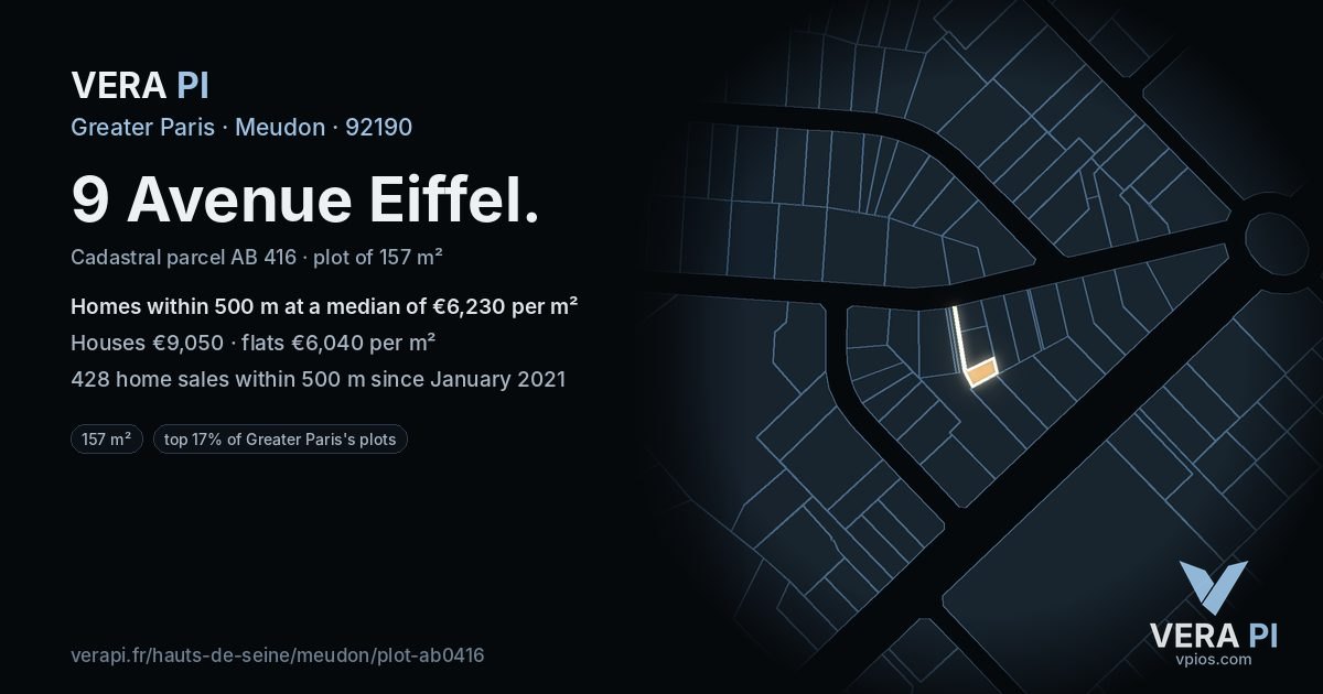 9 Avenue Eiffel, Meudon at night – the plot lit, the parcels around coloured by the prices near them
