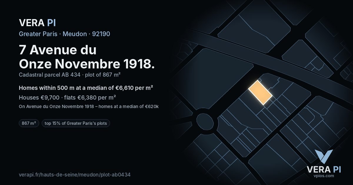 7 Avenue du Onze Novembre 1918, Meudon at night – the plot lit, the parcels around coloured by the prices near them