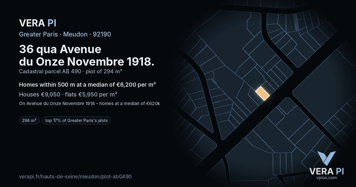 36 qua Avenue du Onze Novembre 1918, Meudon at night – the plot lit, the parcels around coloured by the prices near them