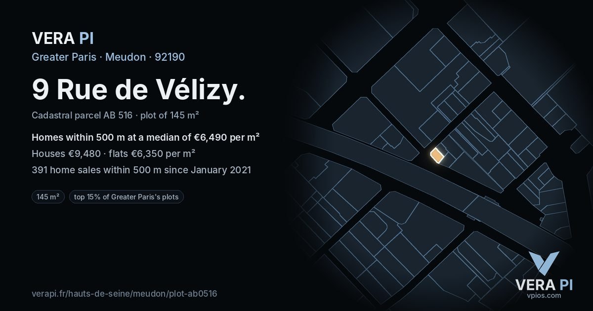 9 Rue de Vélizy, Meudon at night – the plot lit, the parcels around coloured by the prices near them