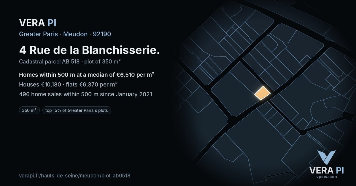 4 Rue de la Blanchisserie, Meudon at night – the plot lit, the parcels around coloured by the prices near them