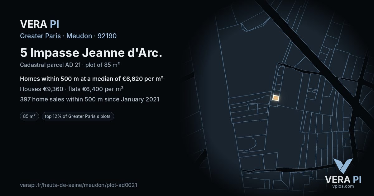 5 Impasse Jeanne d'Arc, Meudon at night – the plot lit, the parcels around coloured by the prices near them
