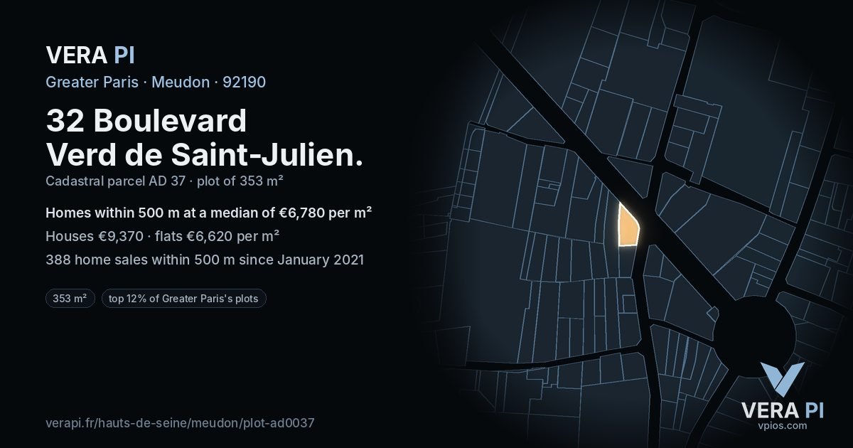 32 Boulevard Verd de Saint-Julien, Meudon at night – the plot lit, the parcels around coloured by the prices near them