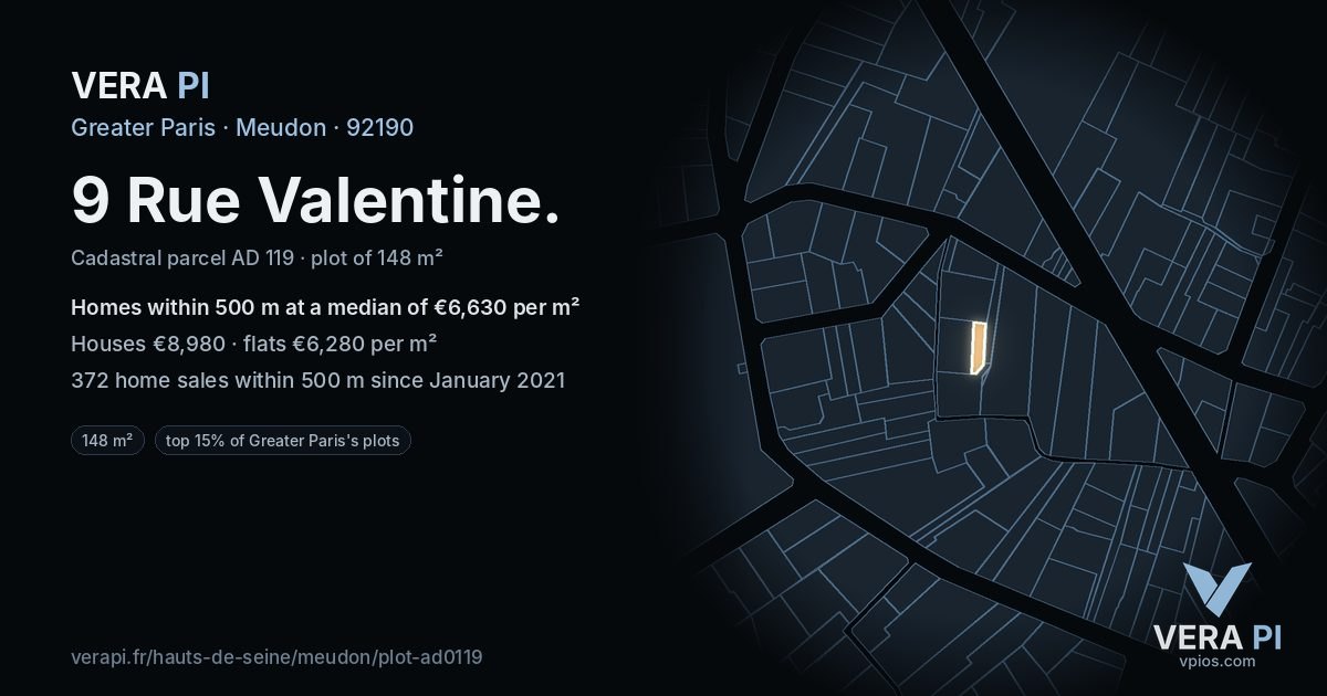 9 Rue Valentine, Meudon at night – the plot lit, the parcels around coloured by the prices near them