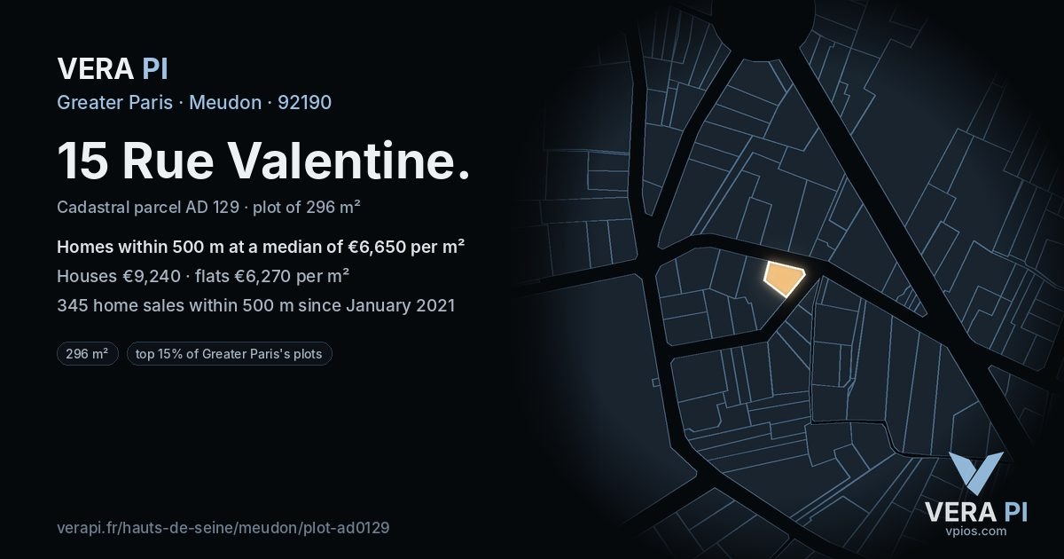 15 Rue Valentine, Meudon at night – the plot lit, the parcels around coloured by the prices near them