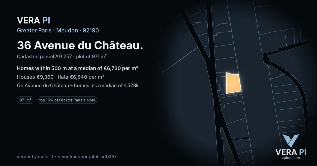 36 Avenue du Château, Meudon at night – the plot lit, the parcels around coloured by the prices near them