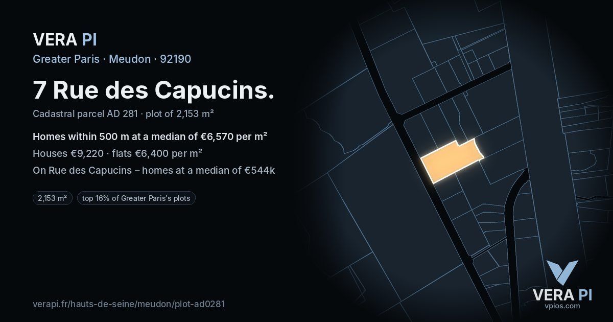 7 Rue des Capucins, Meudon at night – the plot lit, the parcels around coloured by the prices near them
