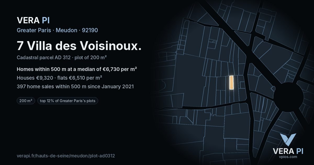 7 Villa des Voisinoux, Meudon at night – the plot lit, the parcels around coloured by the prices near them