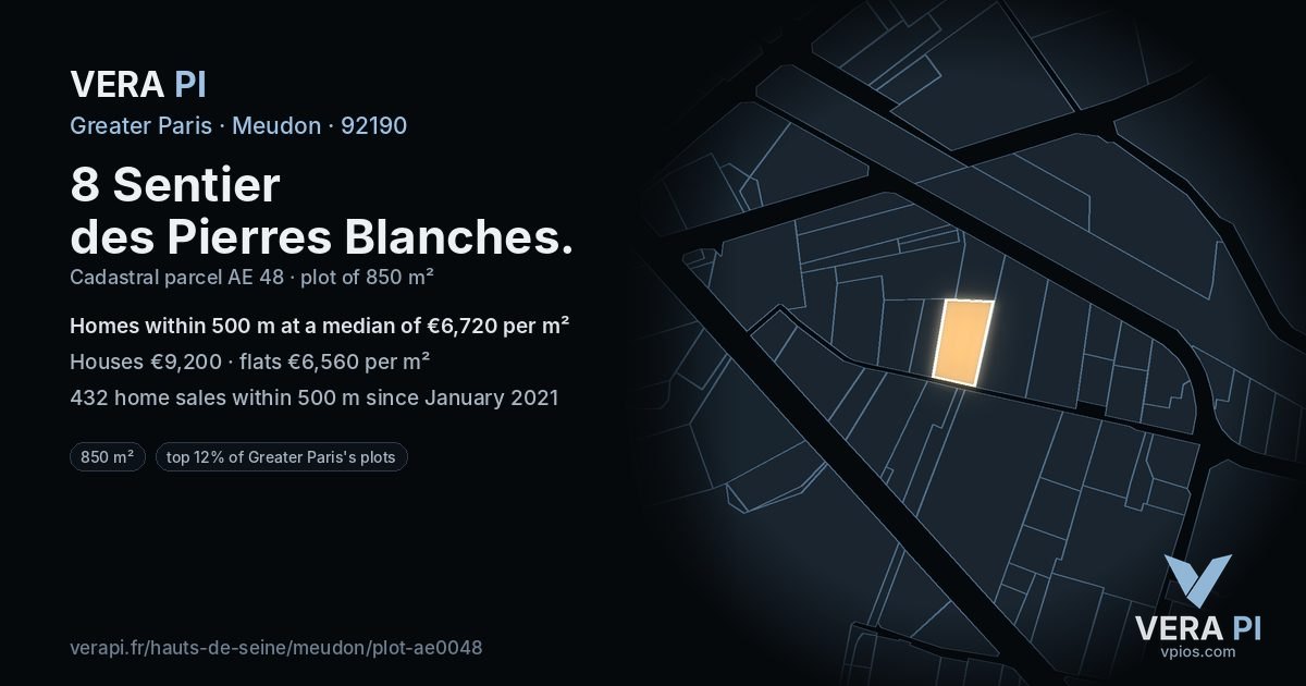 8 Sentier des Pierres Blanches, Meudon at night – the plot lit, the parcels around coloured by the prices near them