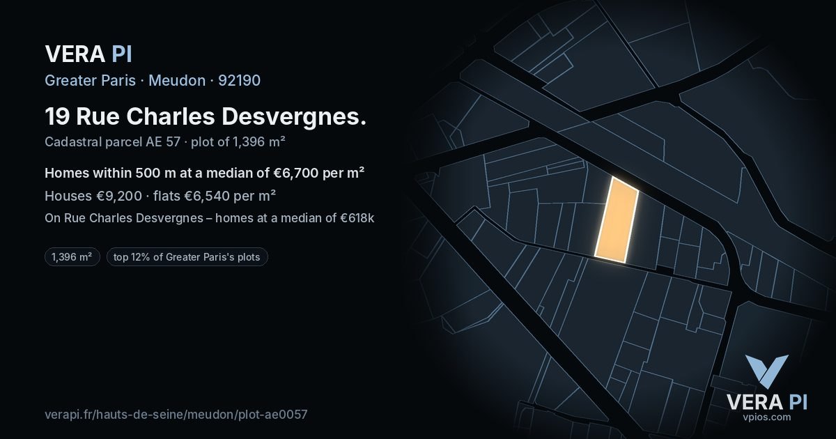 19 Rue Charles Desvergnes, Meudon at night – the plot lit, the parcels around coloured by the prices near them